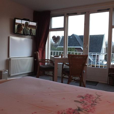 B&B Ferdivedaasje Dokkum Exterior photo